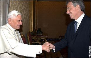 popeblairHandshake2