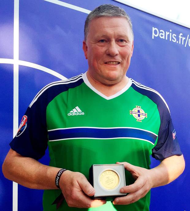 Northern-Ireland-fans